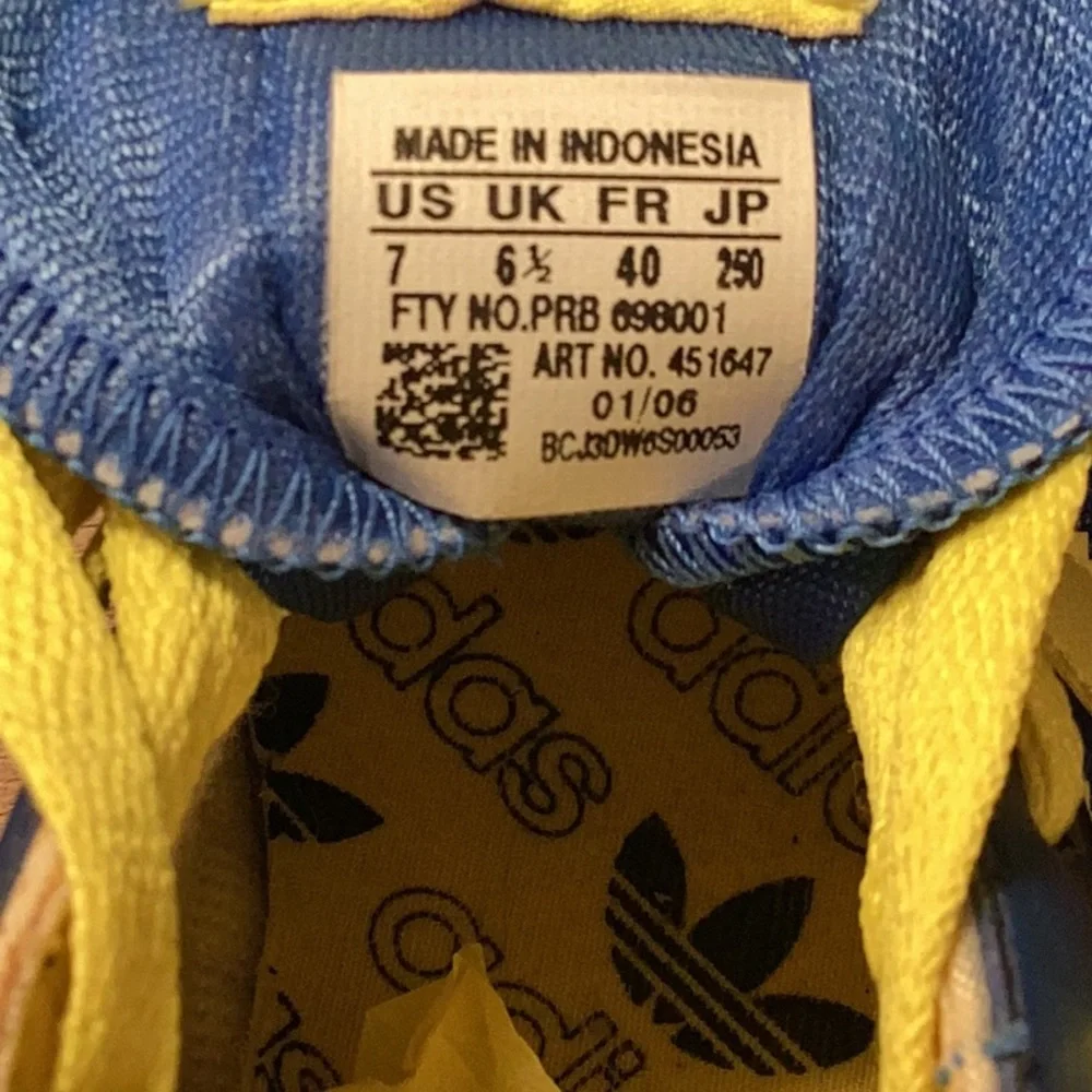 Adidas Dragon 2006 Retro Inspired Sneakers - Picture 14 of 15